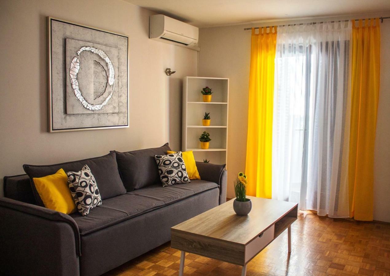 Apartment Kaya พูลา ภายนอก รูปภาพ