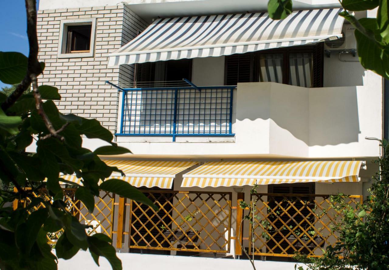 Apartment Kaya พูลา ภายนอก รูปภาพ