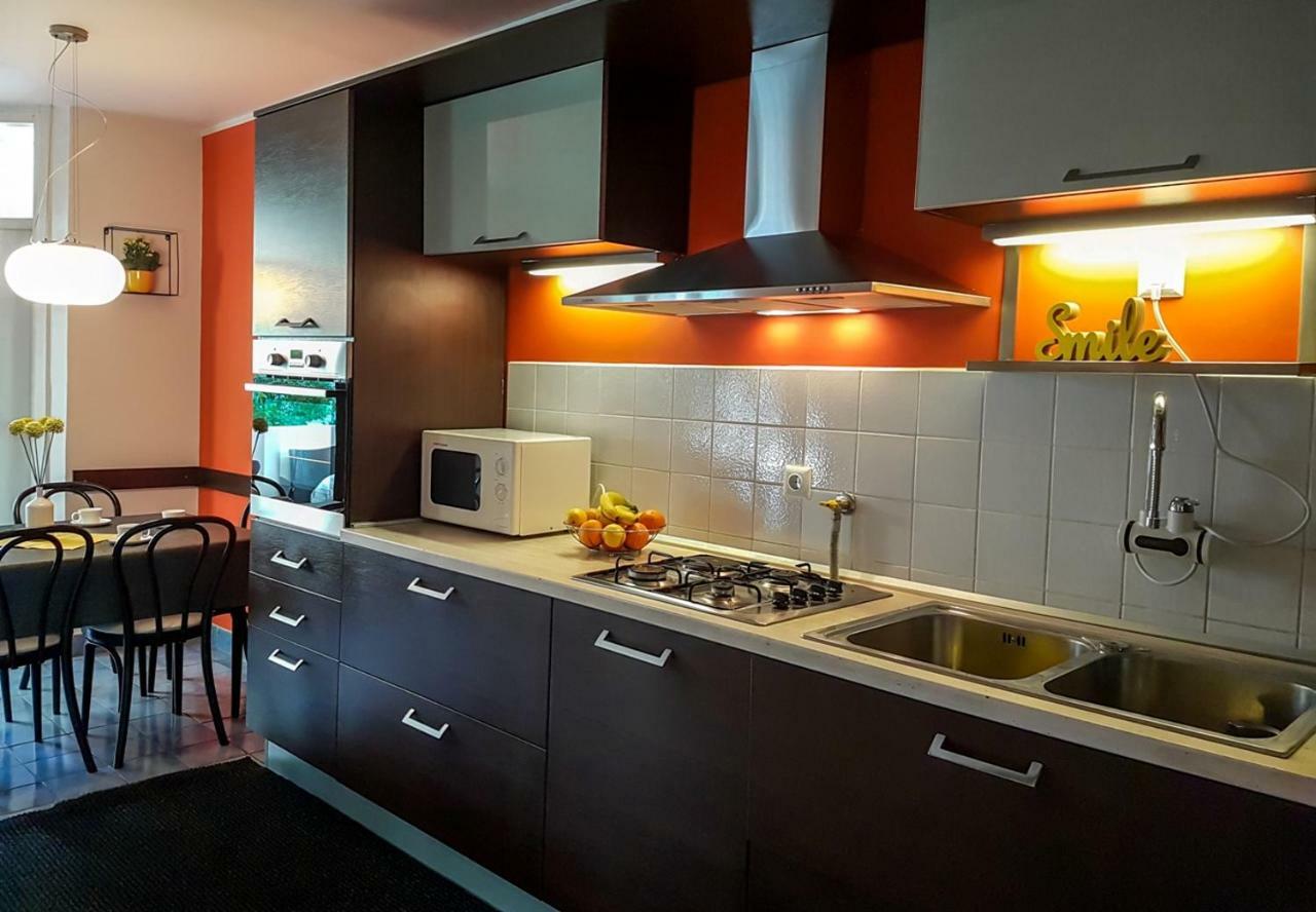 Apartment Kaya พูลา ภายนอก รูปภาพ
